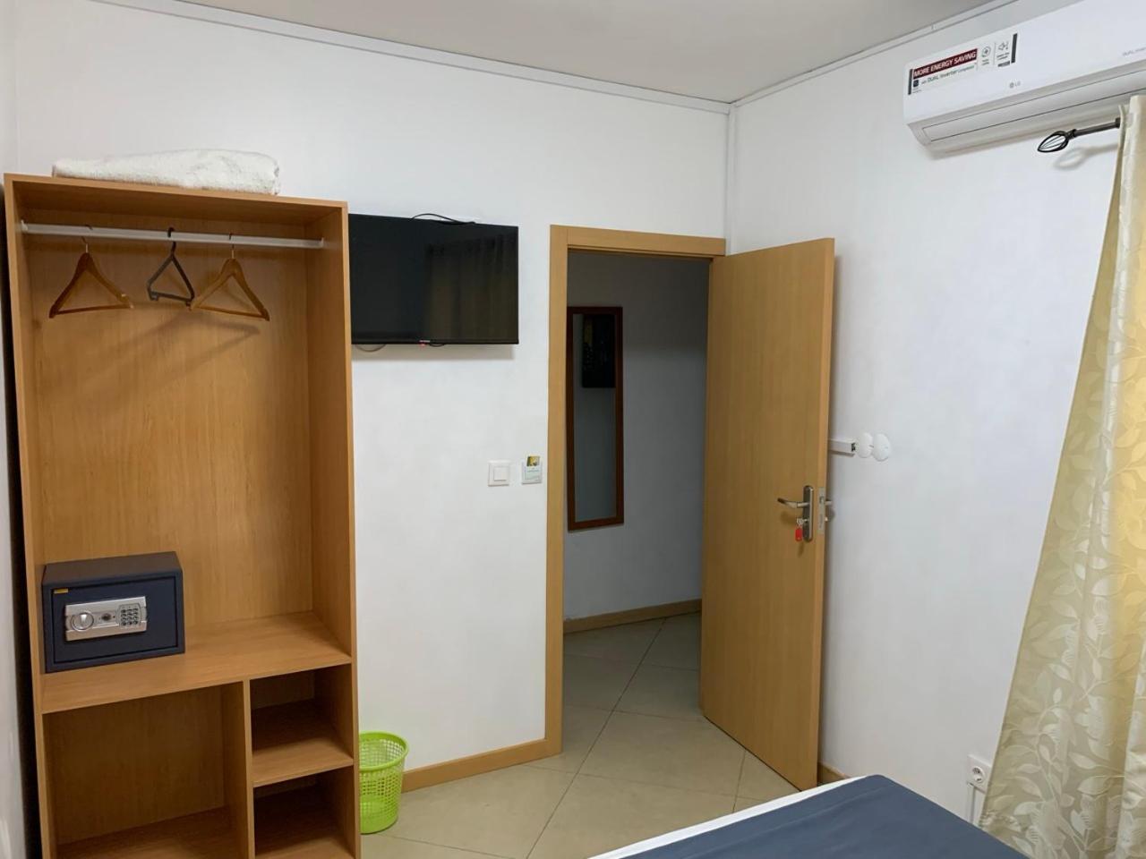 Deluxe Aparthotel Praia Exterior foto